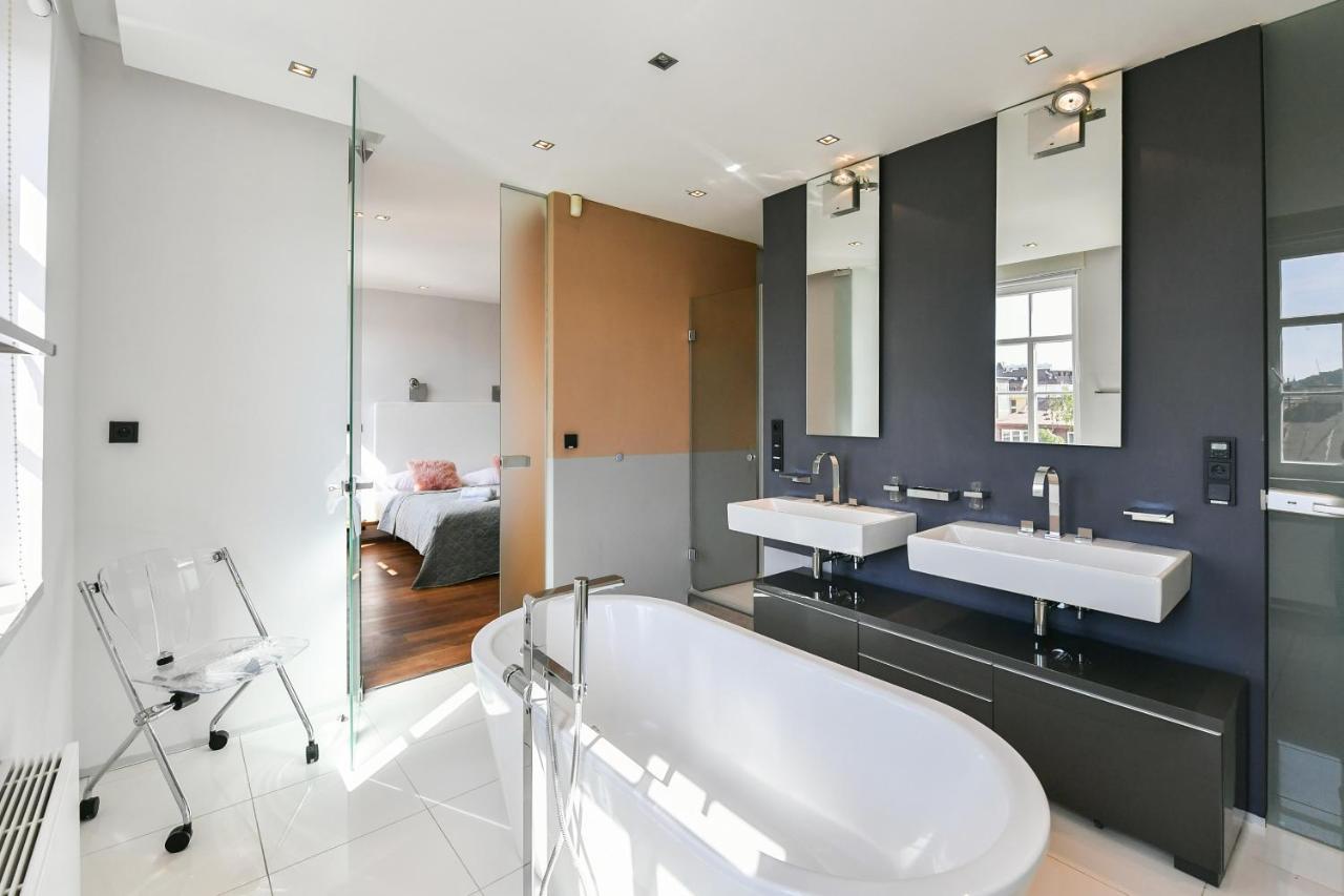 Luxury Central Penthouse With Sauna, Terrace, 250M2, 5Bdrm, 3Bthrm Prague Exterior photo